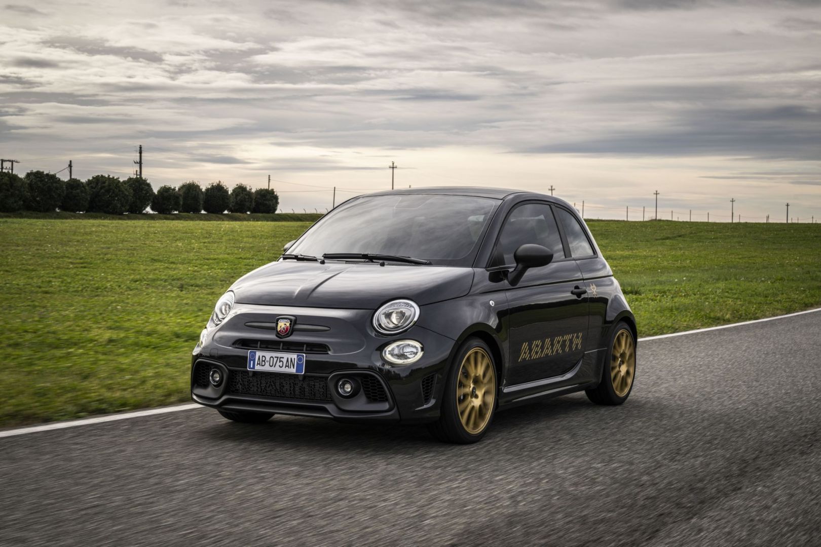 Abarth 695 75° Anniversario