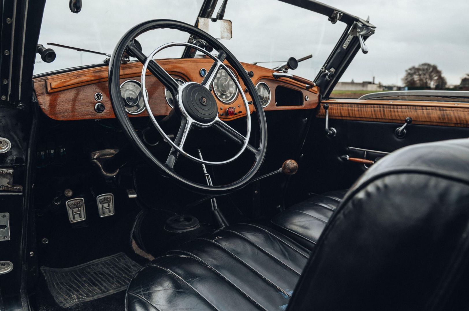 Horch 853A Sport Cabriolet Coachwork by Gläser Chassis