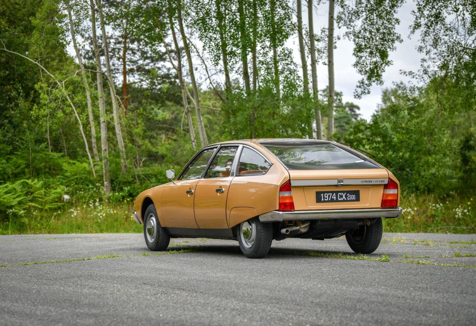 Citroën CX  świętuje 50 lat motoryzacyjnej doskonałości i postępu