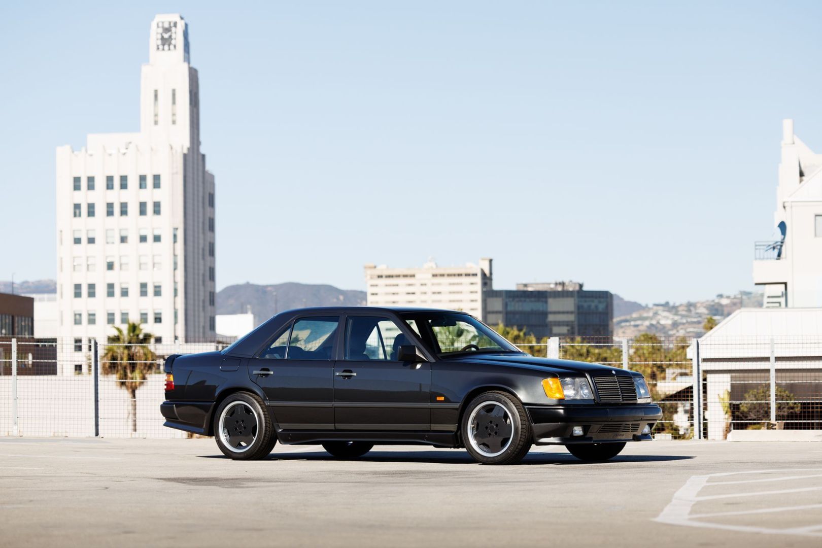 Mercedes-Benz AMG 300 E 6.0 ‘Hammer’