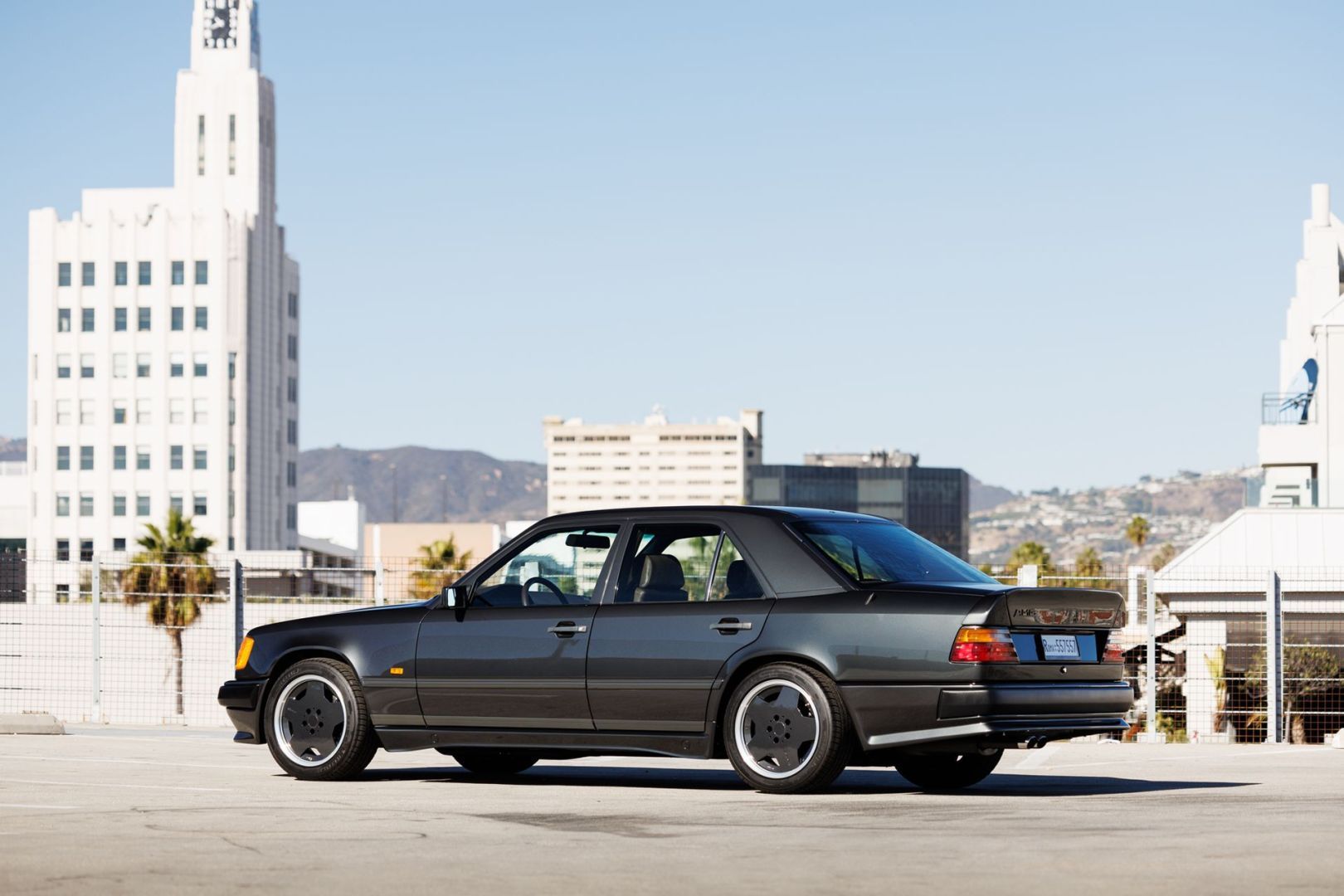 Mercedes-Benz AMG 300 E 6.0 ‘Hammer’