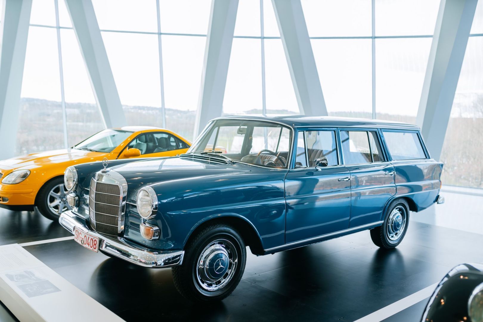 Mercedes-Benz 200 D Universal