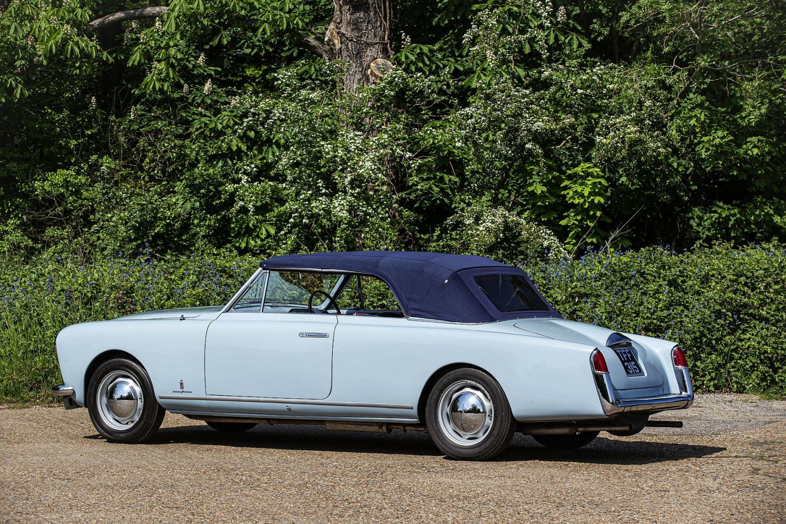 Lancia Aurelia B53 Cabriolet by Pininfarina