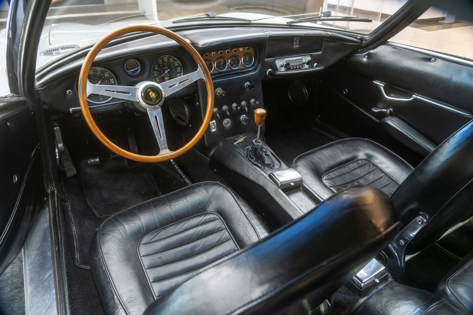 Lamborghini 400 GT 2+2 by Touring