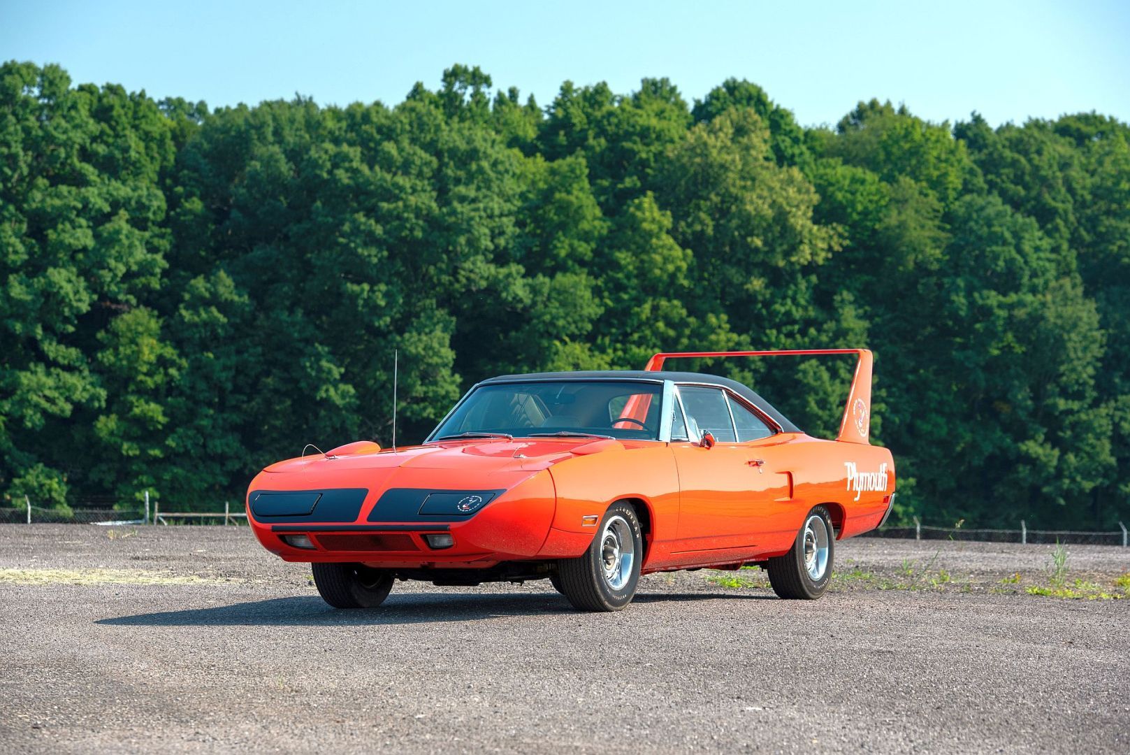 Plymouth Road Runner Superbird