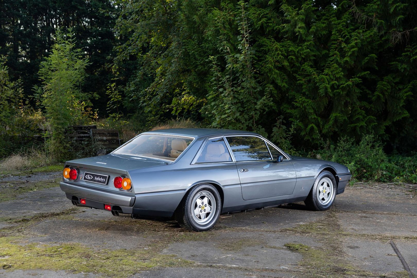 Ferrari 412