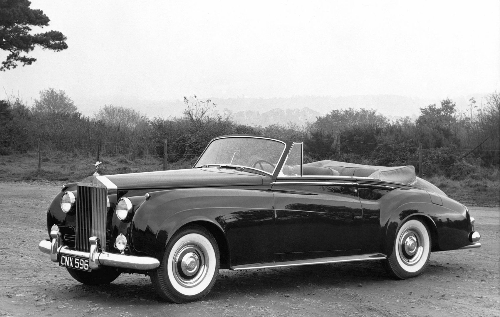 Rolls-Royce Silver Cloud Drophead Coupe