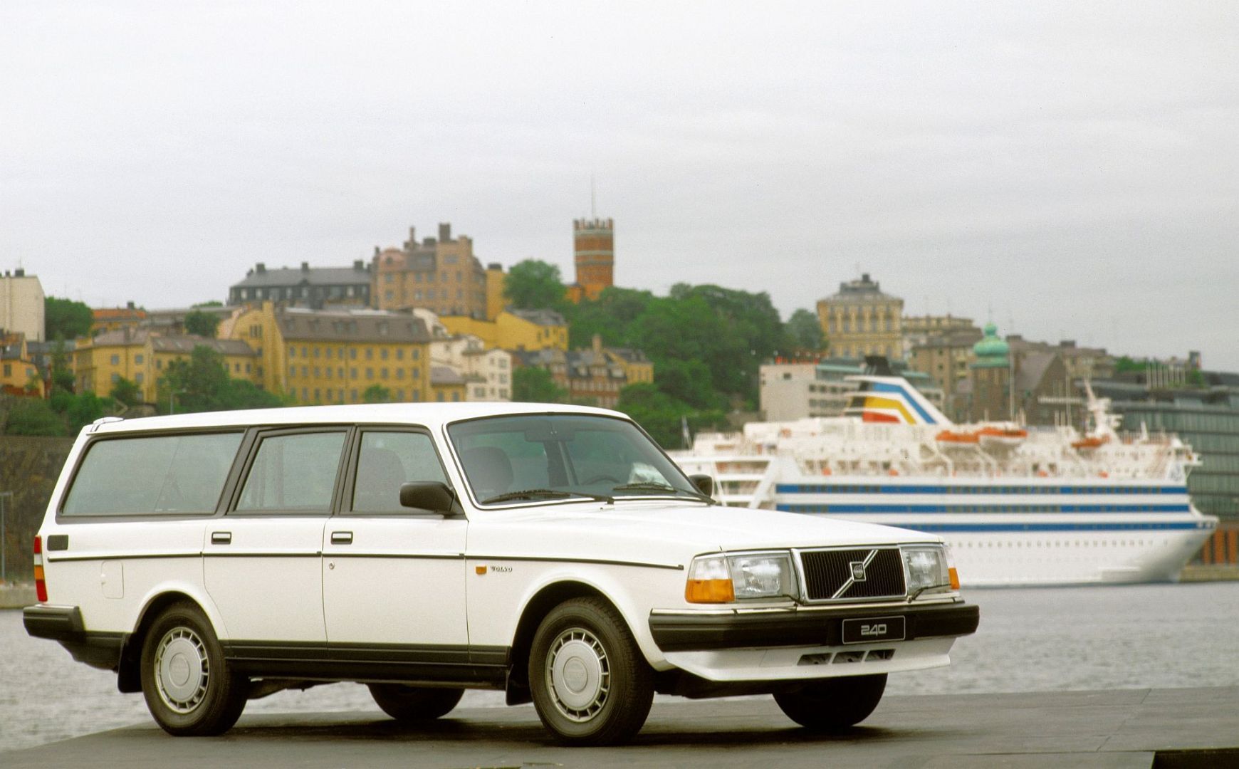 Volvo 240 GL